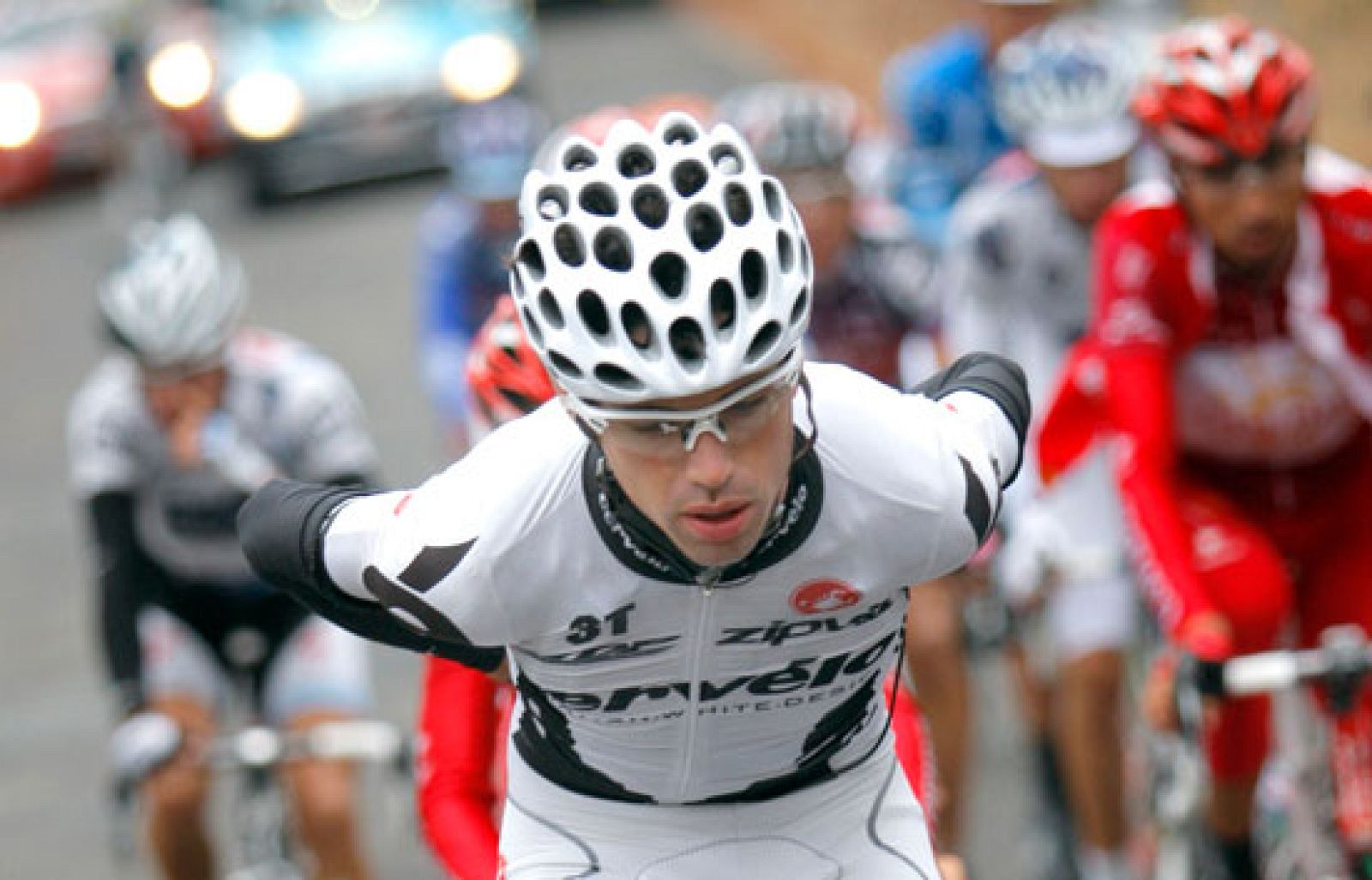 Sastre invita a chuletón - Vuelta ciclista a España | Ver