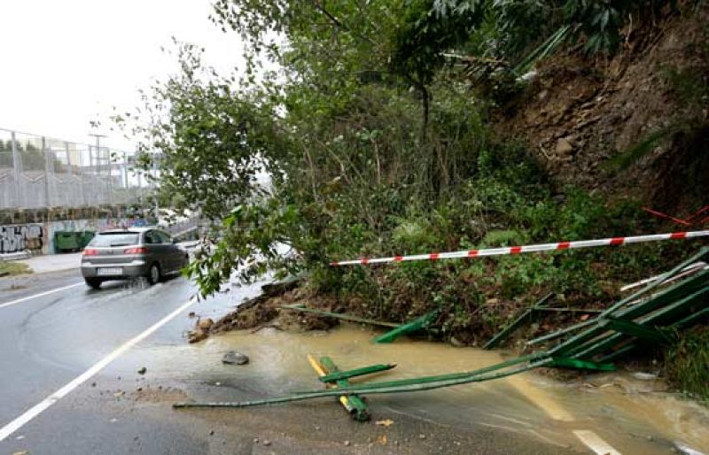 En Vizcaya y Guipúzcoa continúa la alerta roja hasta medianoche por lluvias | Ver