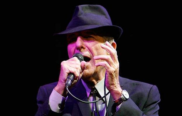  - Leonard Cohen sale del hospital tras desmayarse en su concierto de Valencia