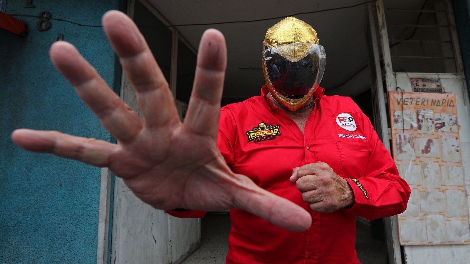 México elige a más de 20.000 cargos públicos con extravagantes candidaturas como la del 'Tinieblas'