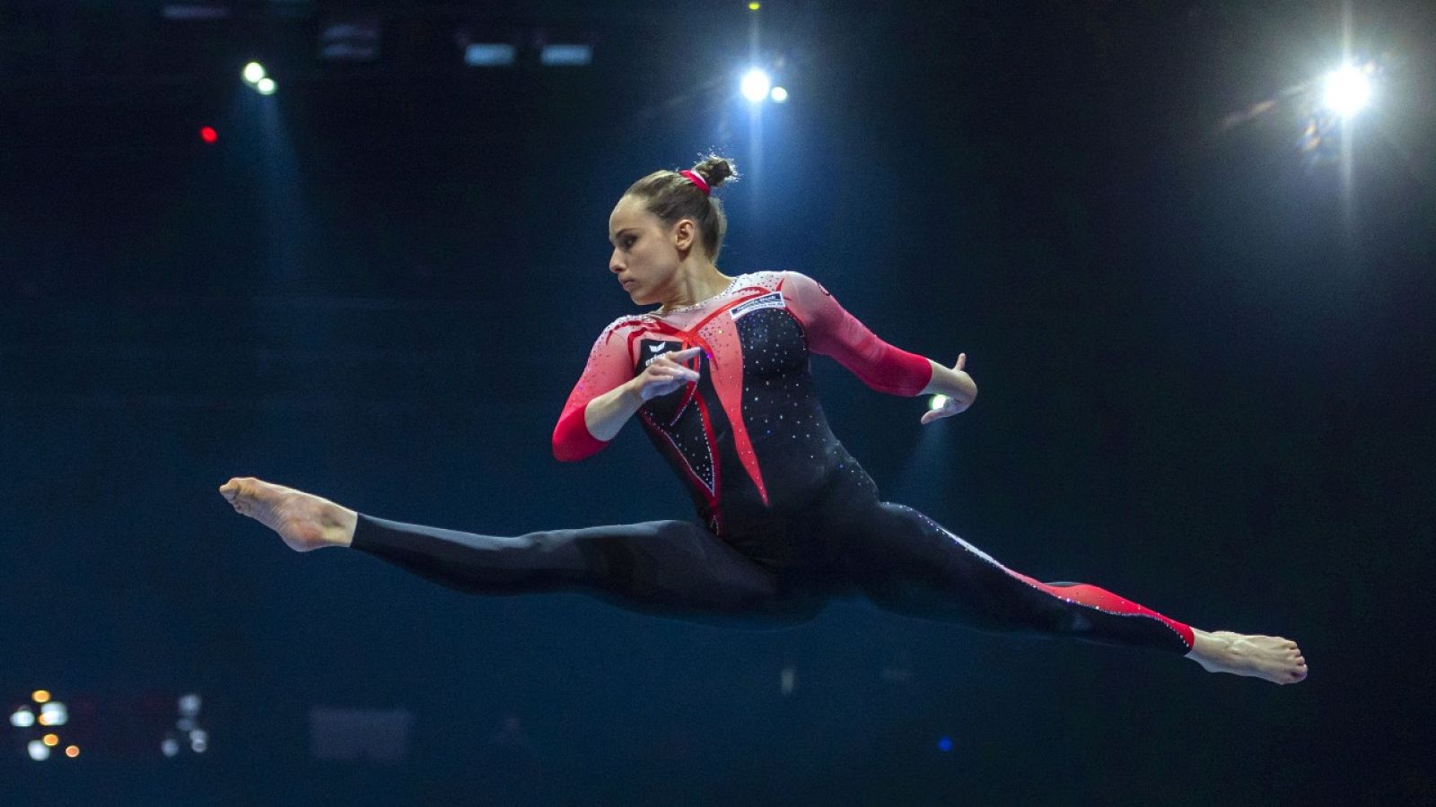 Maillot hasta los tobillos contra la sexualización en el deporte