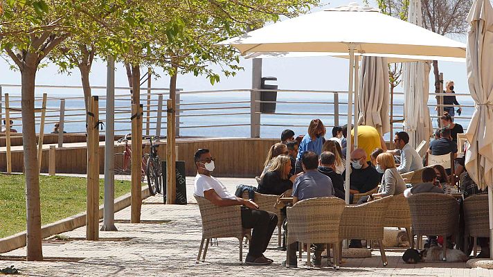 Telediario 1 - Telediario en 4' 25/04/2021