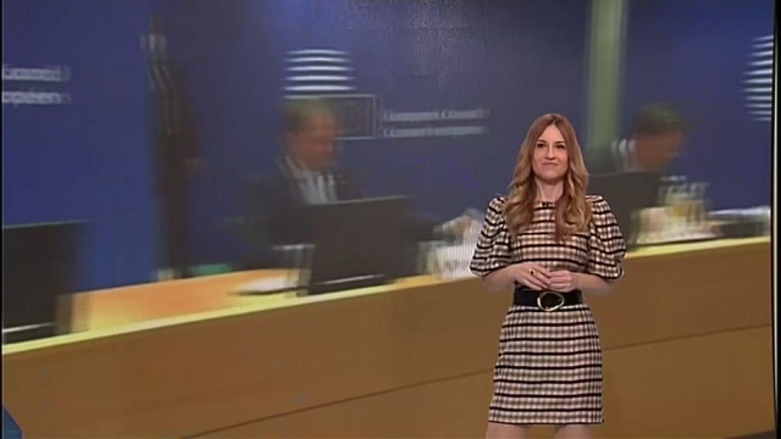 A En Línia parlem de certificat Covid, estafes piramidals i contaminació acústica