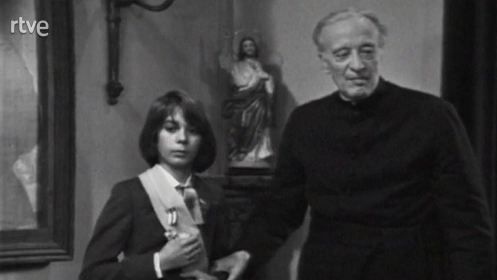 Pequeñeces - Capítulo 1 - Pequeñeces | Ver