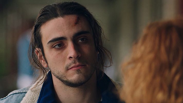 Cuéntame cómo pasó - María Alcántara visita a Álex