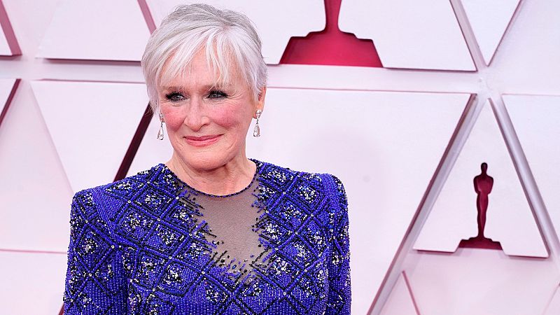 Glenn Close baila el estilo 'Go-Go' en la gala de los Óscar
