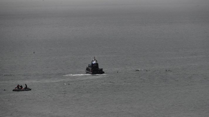 Telediario 1 - España pacta con Marruecos la repatriación de migrantes que entraron a nado en Ceuta