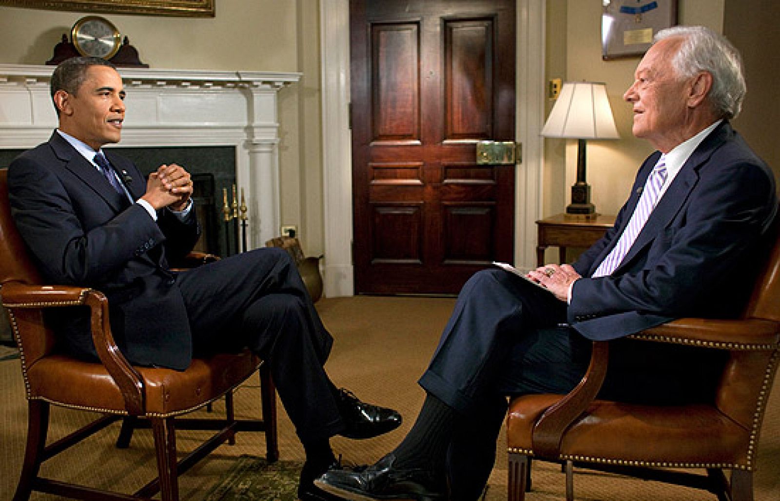 Obama ha pasado por cinco televisiones de EE.UU. para defender la reforma sanitaria.