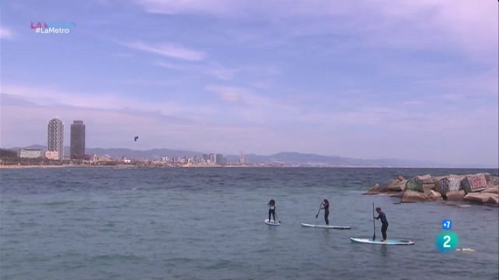 La Metro - Surfing for science recupera microplàstics a la Barceloneta