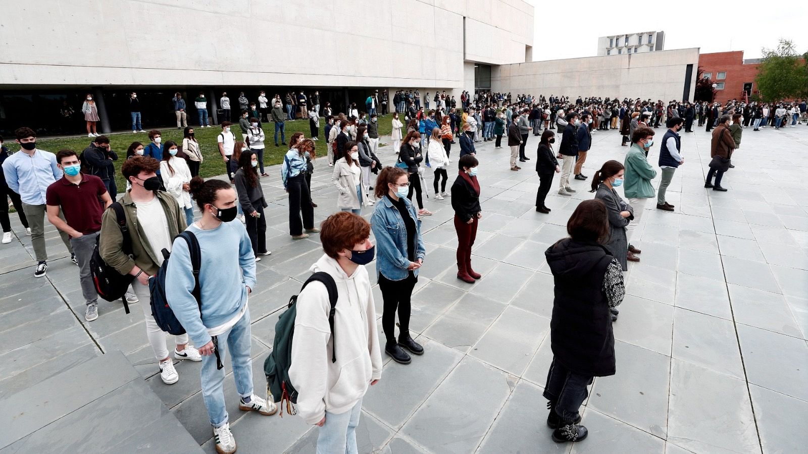 Homenajes a los periodistas asesinados en Burkina Faso - Ver ahora