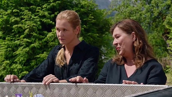 Cine internacional - Lena Lorenz - Bebé o trabajo