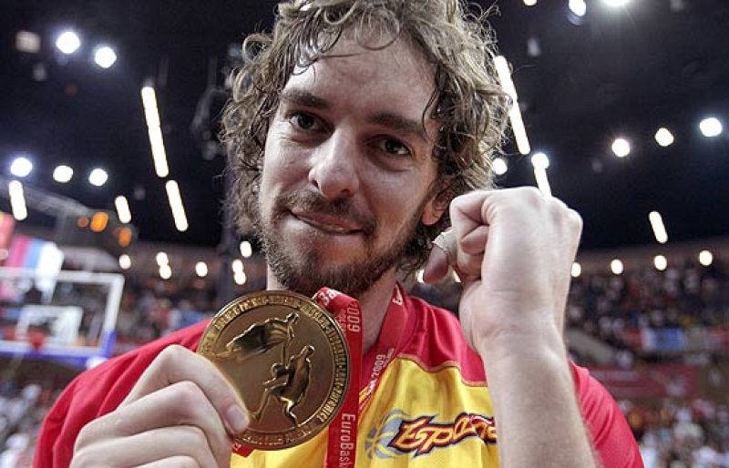 Los jugadores valoran su "maravilloso" oro del Eurobasket