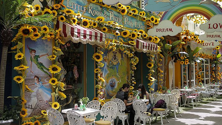 Telediario 1 - Europa relaja las medidas tras la mejora de los datos de COVID