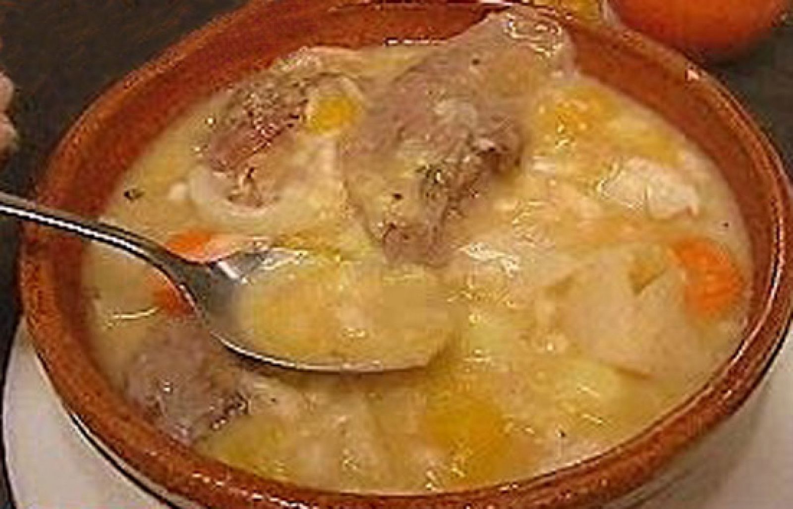 España Directo - Berzas con codillo ibérico - RTVE Cocina | Ver