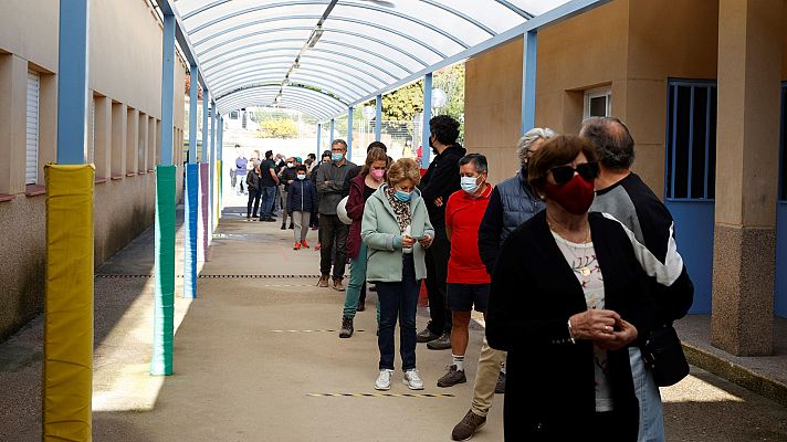 Informativo 24h - Inicio de la jornada electoral del 4M con el 100% de mesas constituidas y largas colas