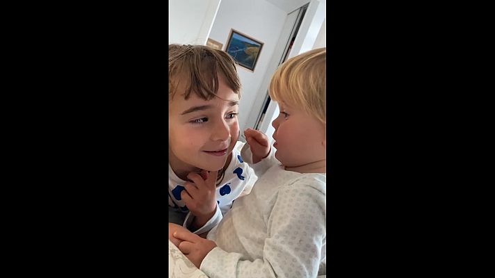 Telediario 1 - La Guardia Civil intensifica la búsqueda de las dos niñas desaparecidas hace una semana con su padre en Tenerife