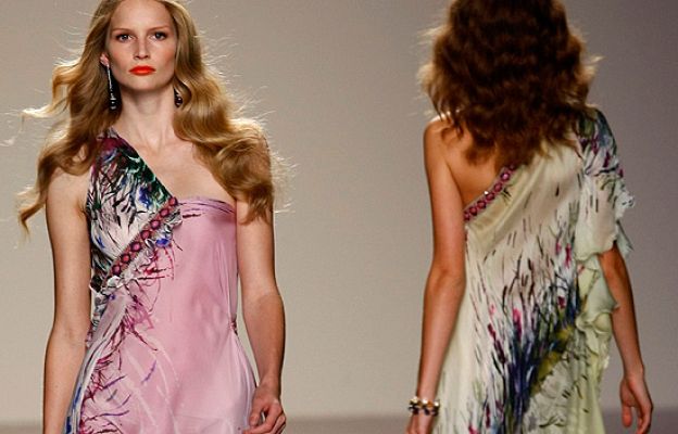  - Desfile de Javier Larrainzar