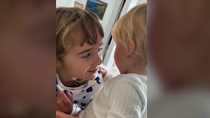 Telediario 1 - Las últimas investigaciones siguen sin aportar luz a la desaparición del padre y las dos niñas en Tenerife