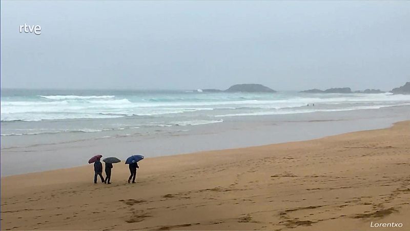 Intervalos de viento fuerte de componente oeste en Galicia y de componente norte en Canarias. Notable aumento de las temperaturas mínimas en Galicia y Asturias - ver ahora