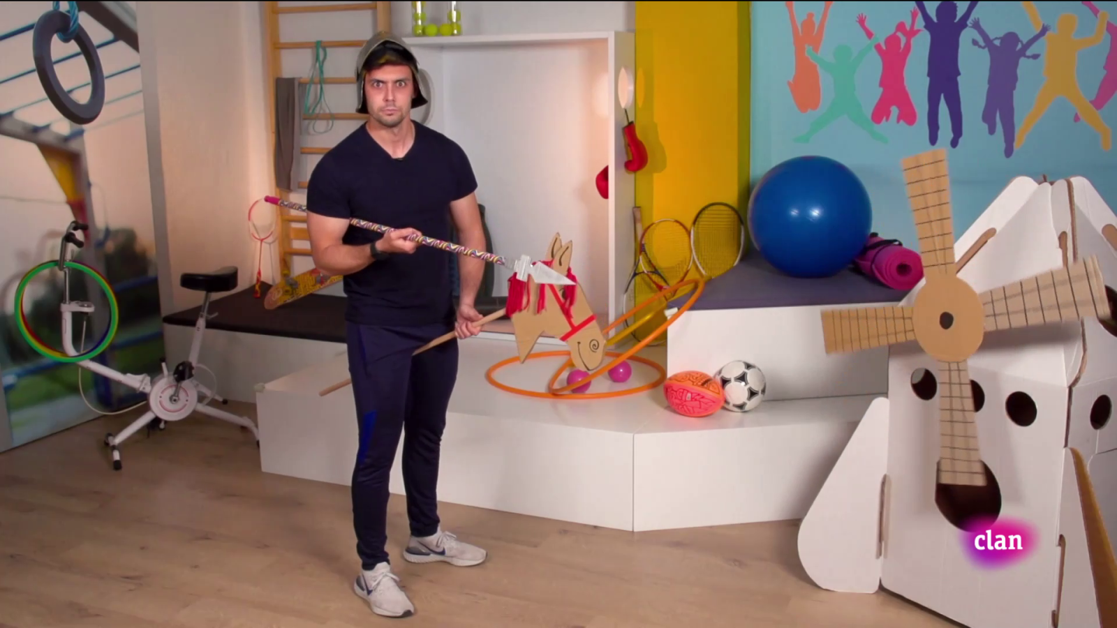 Aprendemos en Clan - EDUCACIÓN FÍSICA - Entrenamiento para matar gigantes - RTVE.es - Aprendemos en Clan | Ver