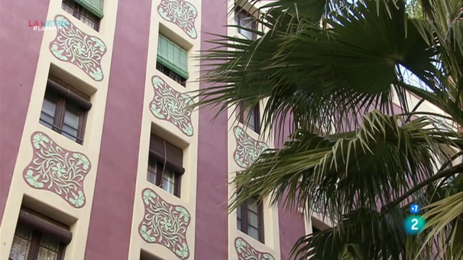 Anem a Gràcia, a Barcelona, on els veïns s'han mobilitzat per preservar el patrimoni històric del barri per tal que continuï sent un poble, a Gava fem un tast dels seus espàrrecs km 0 i acabem visitant l'exposició "Klimt: experiència immersiva".