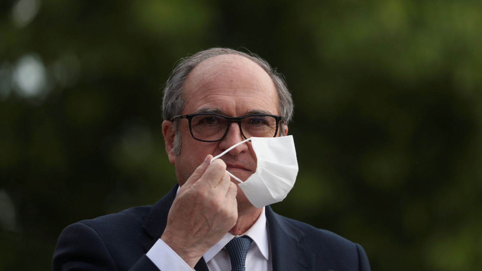 Ábalos desea "una pronta recuperación" a Ángel Gabilondo