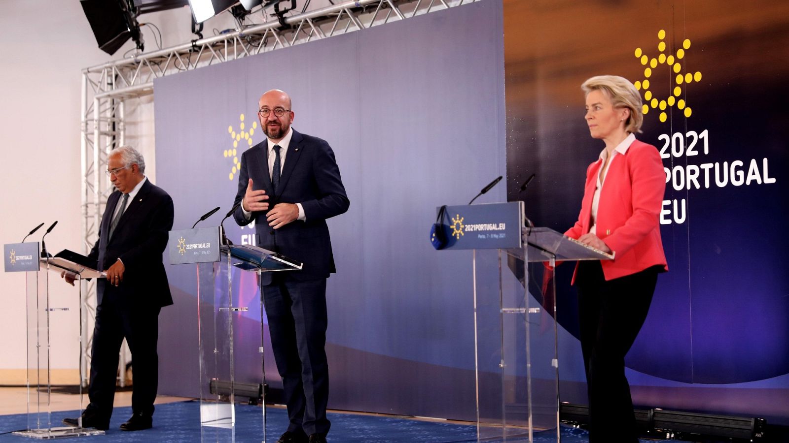 El presidente del Consejo Europeo dice que liberar las patentes de las vacunas no es una solución a corto plazo