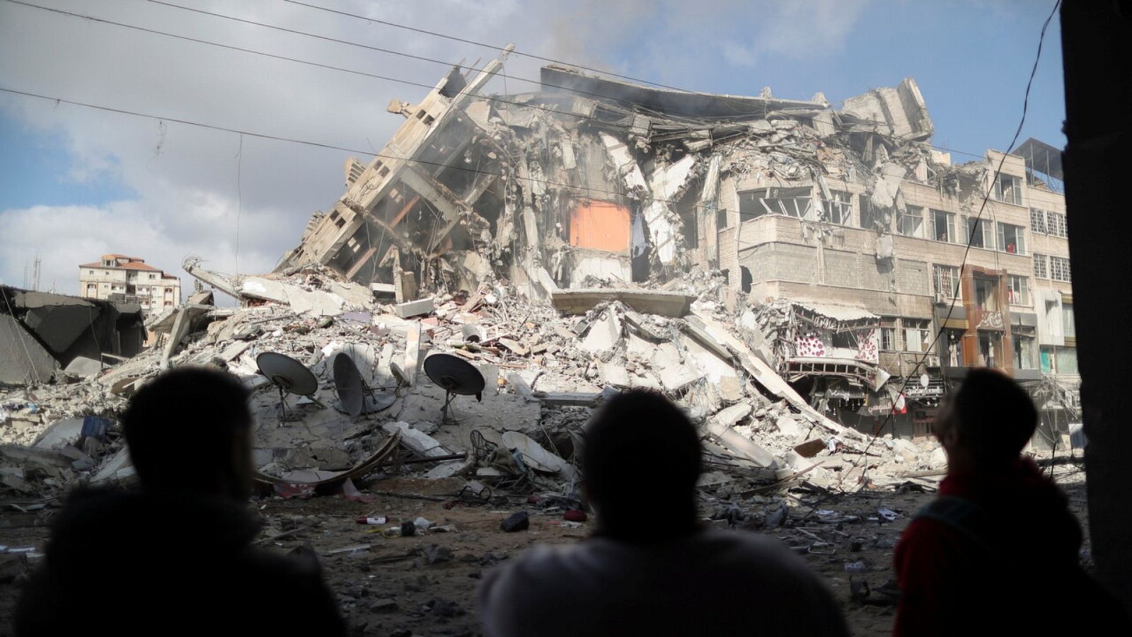 Violencia en las ciudades mixtas israelíes mientras continúan bombardeos en Gaza