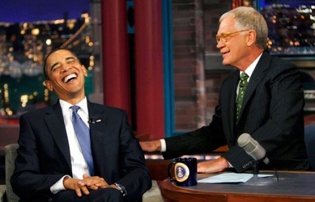  - Obama bromea sobre su raza