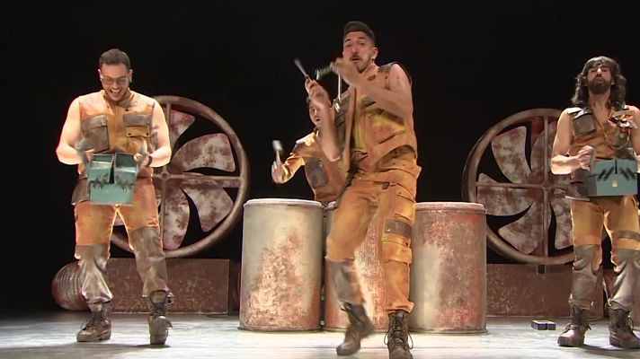 Telediario 1 - Se estrena en Madrid 'Trash!', una mezcla de percusión y humor con el sello de la veterana compañía Yllana