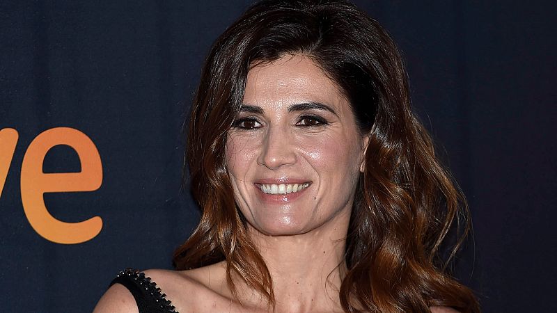 Flash Moda - Elia Galera en una espectacular sesión de fotos por Madrid