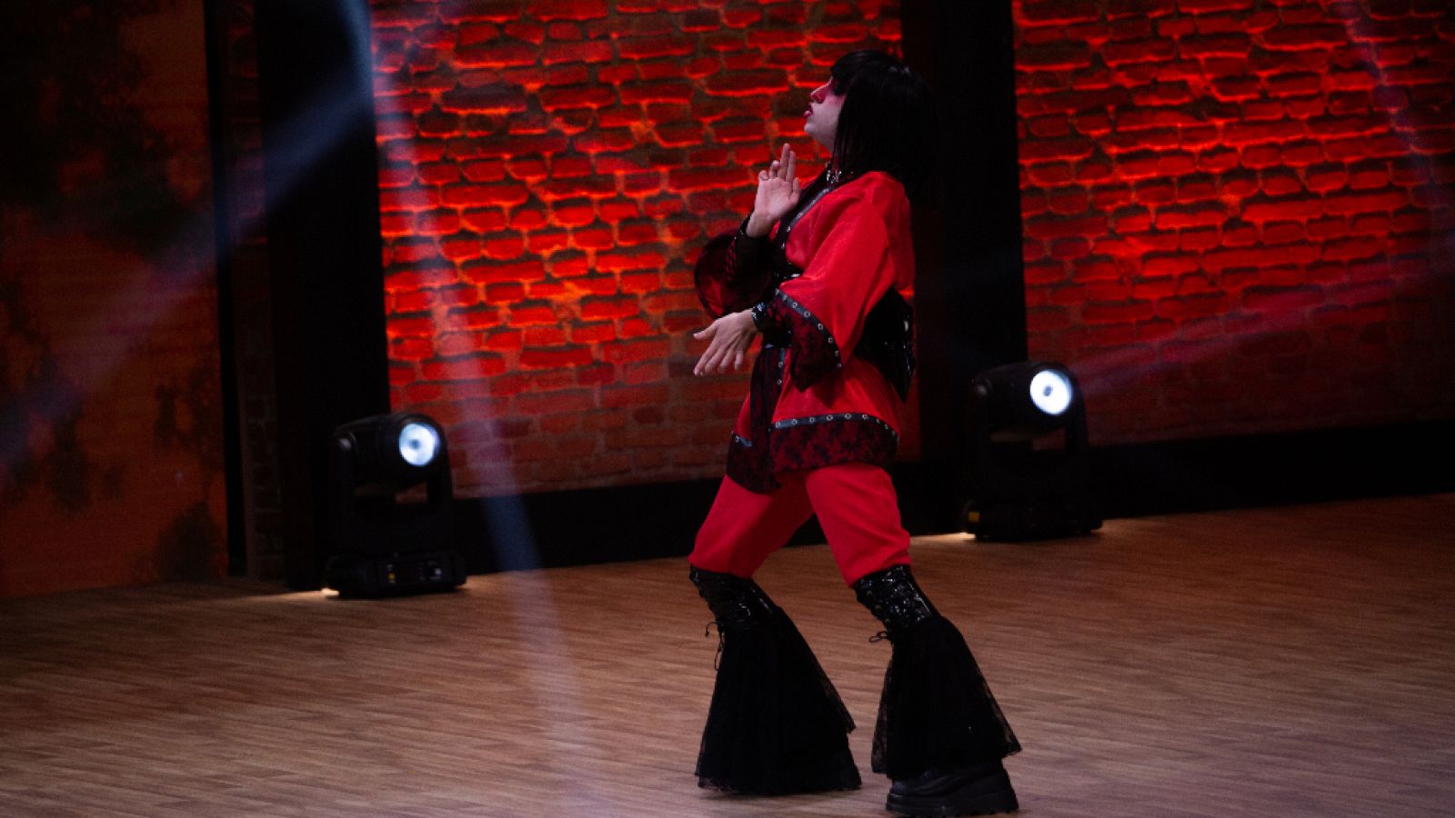 The Dancer - Actuación completa de Leandro