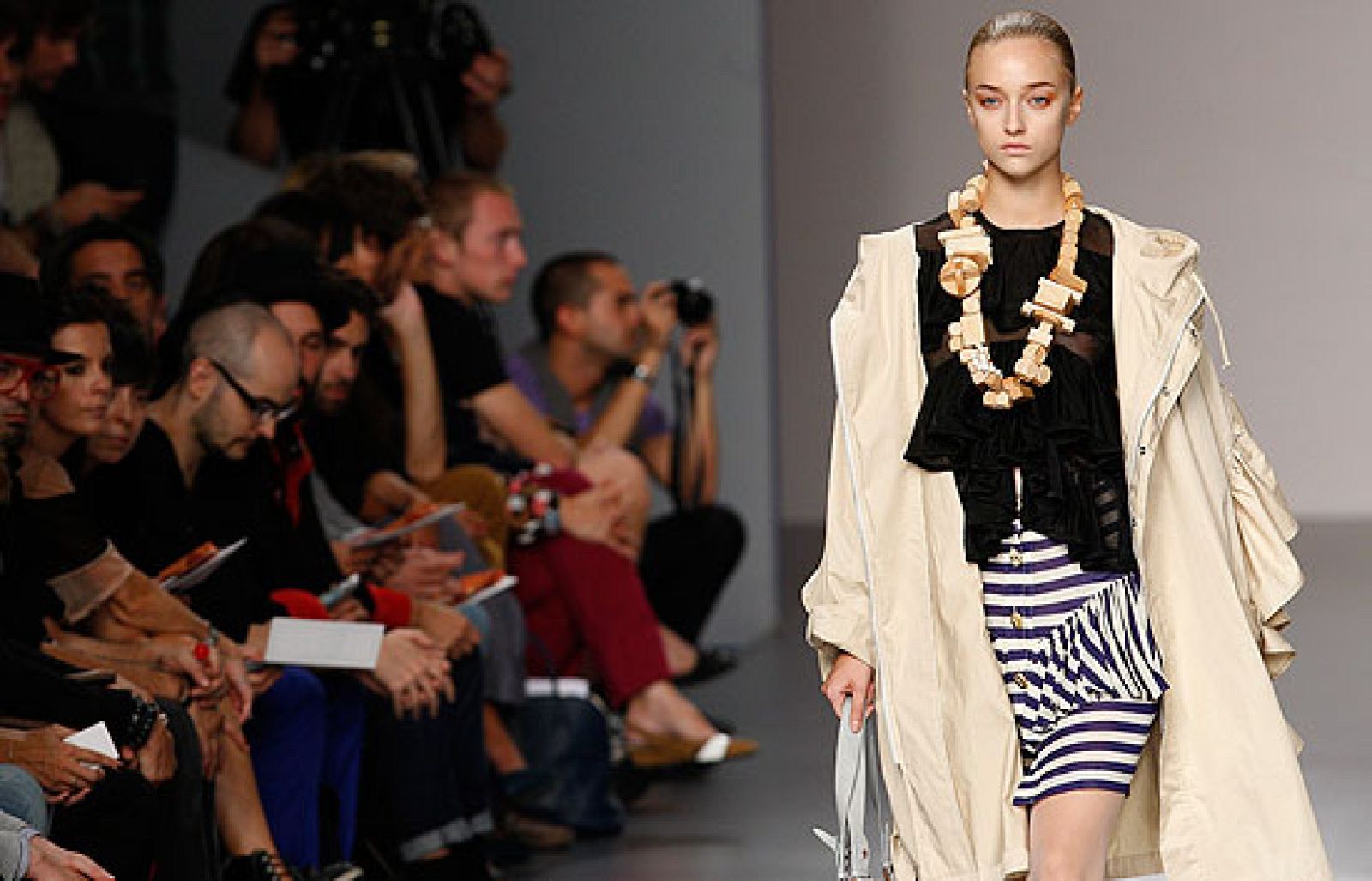 Los volantes protagonizan las creaciones de El Delgado Buil | Ver