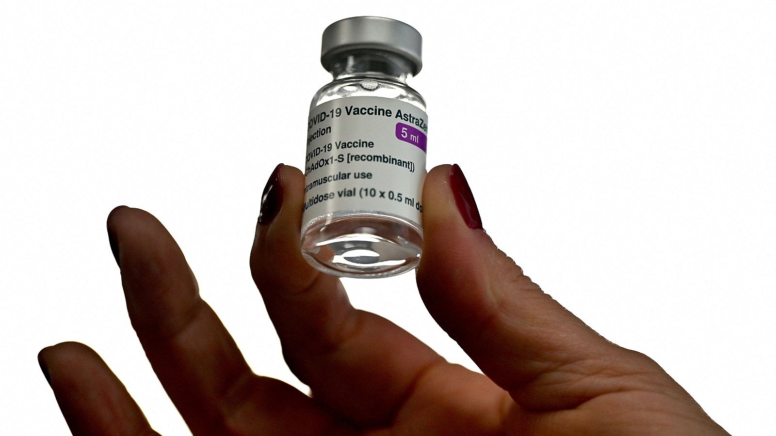 Poner Pfizer tras AstraZeneca aumenta la respuesta inmune y es seguro - Telediario 1 | Ver