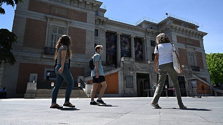 Telediario 1 - Celebramos el Día Internacional de los Museos acompañando a sus visitantes