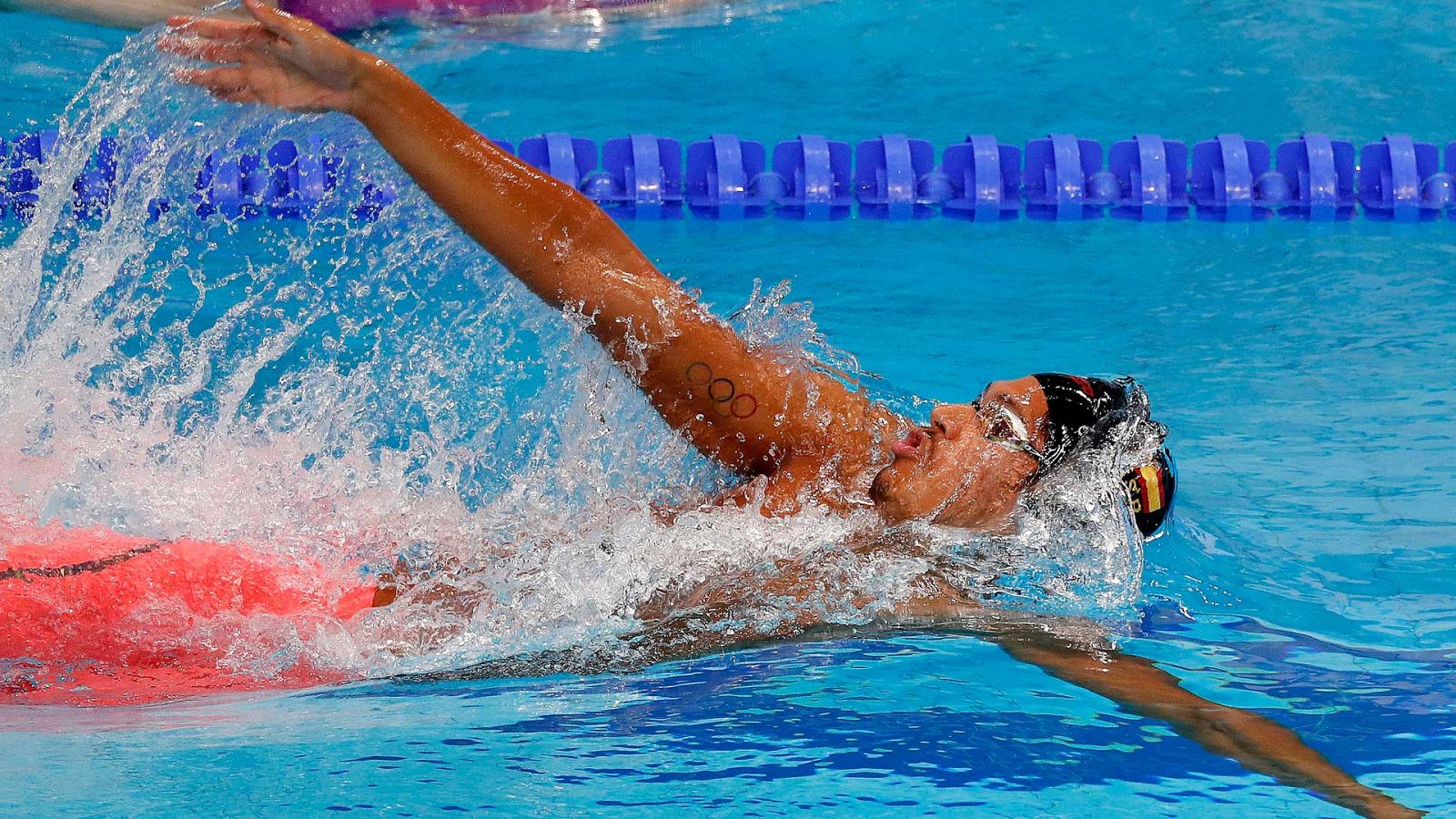 Hugo González, bronce en los 50 espalda en una supercarrera - Natación | Ver