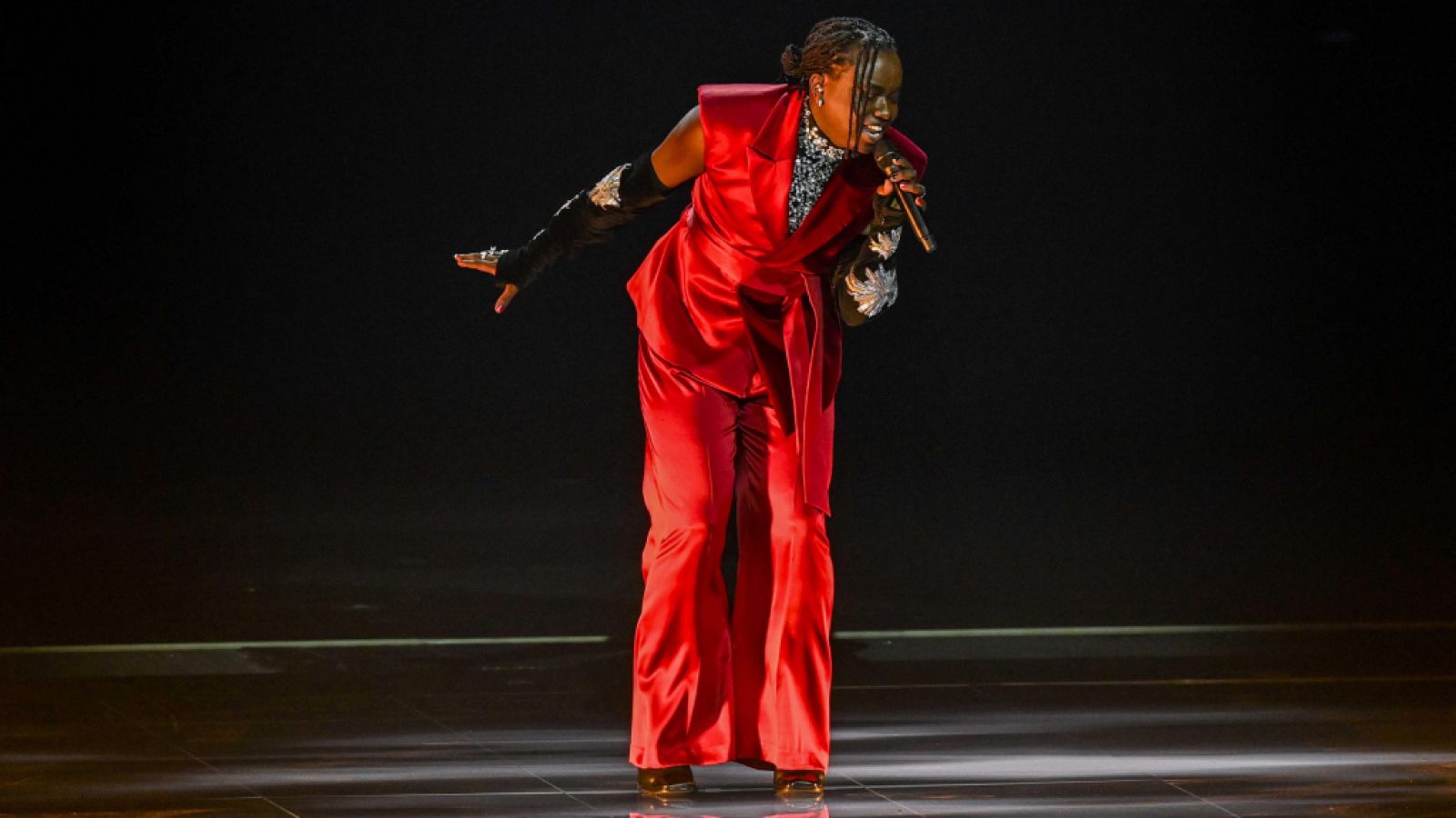 Eurovisión 2021 - Suecia: Tusse canta "Voices" en la primera semifinal