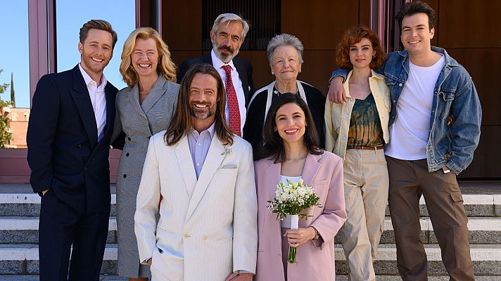 Cuéntame cómo pasó - Inés y Mike se casan