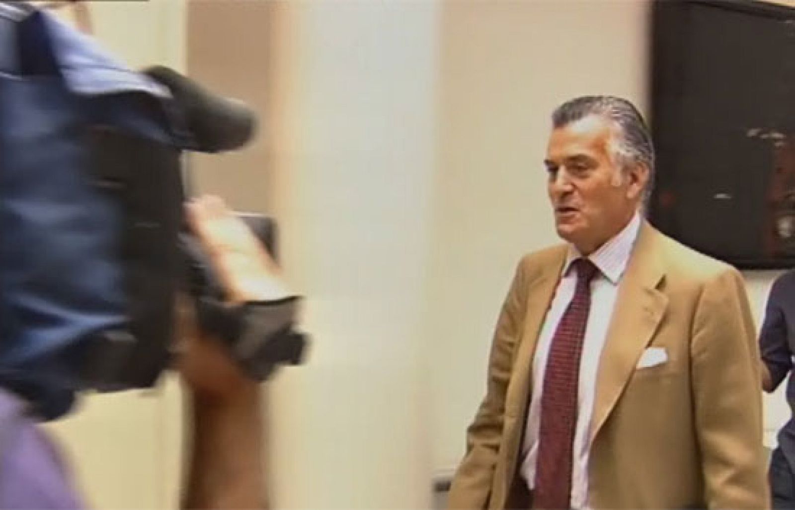 El Pleno del Senado concede el suplicatorio de Bárcenas | Ver