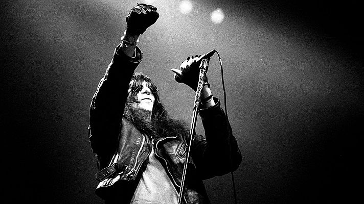 Telediario 1 - "Rock Viu": la exposición fotográfica de Xavier Mercadé sobre músicos de todo el mundo