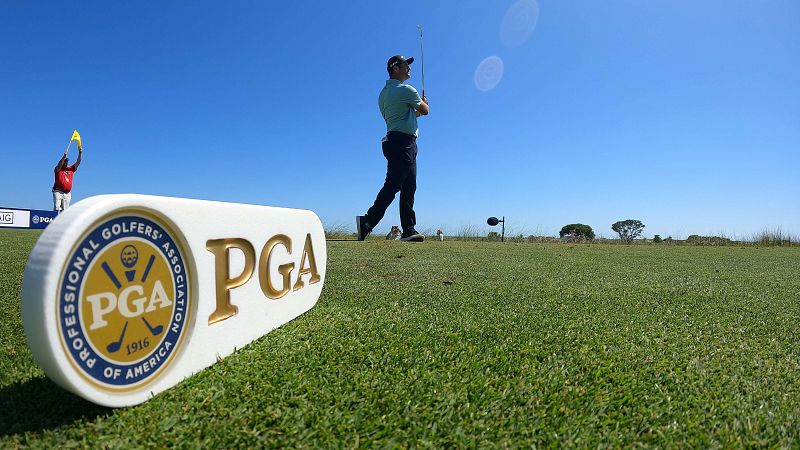 Jon Rahm, al par en la primera jornada del PGA