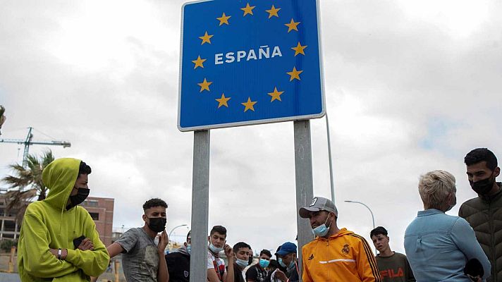 Telediario 1 - Más de 6.500 migrantes de los que entraron en Ceuta han regresado ya a Marruecos
