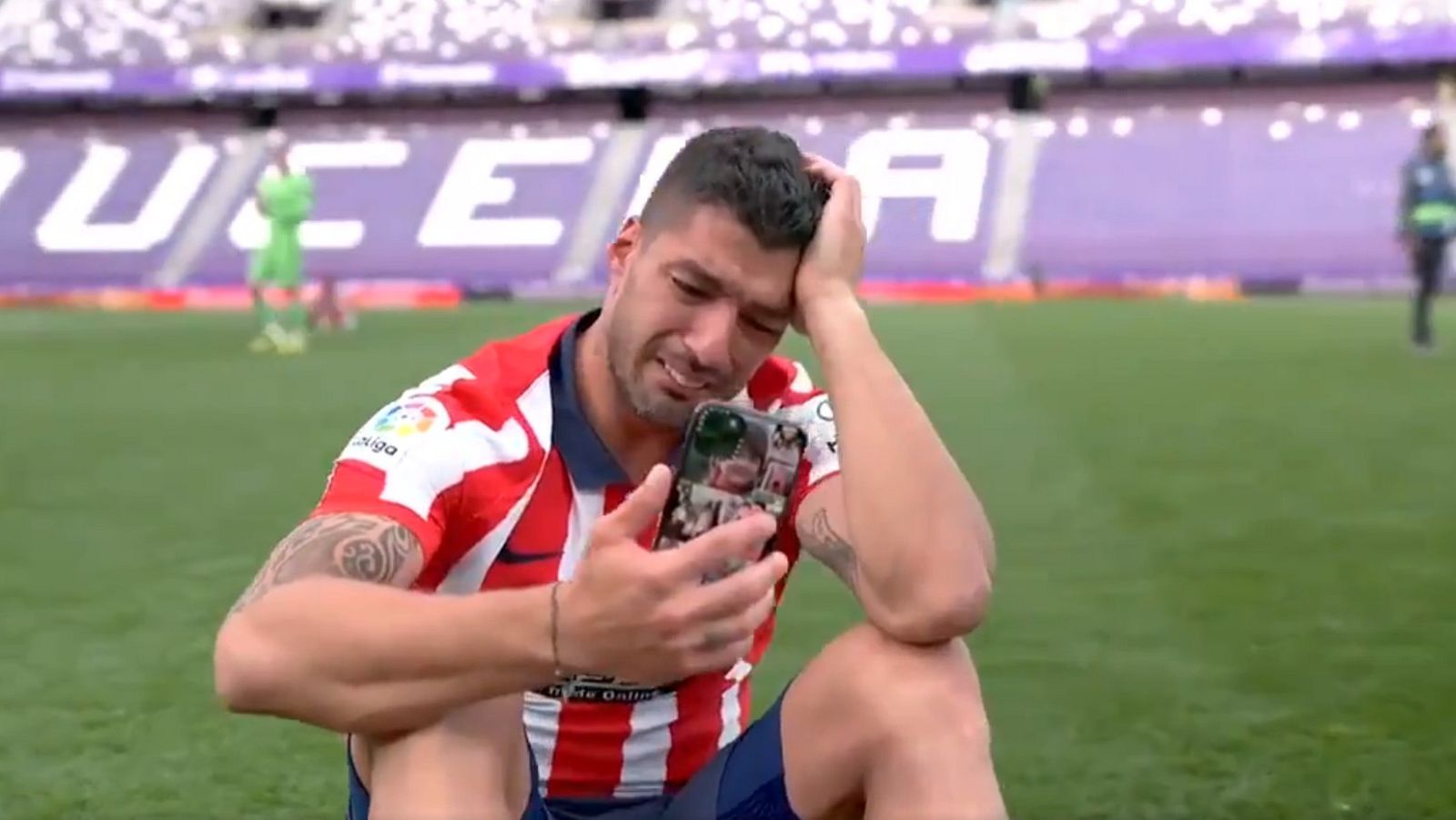 Las lágrimas de Suárez tras el menosprecio del Barça - Estudio Estadio | Ver