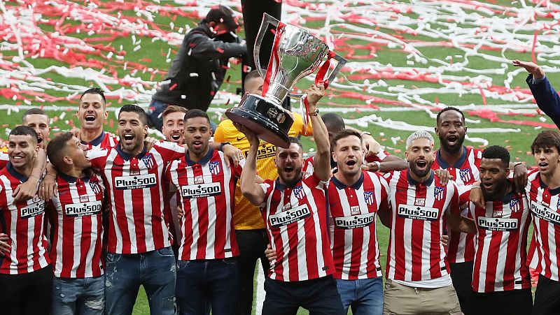El Atlético de Madrid levanta la Copa de campeón de Liga