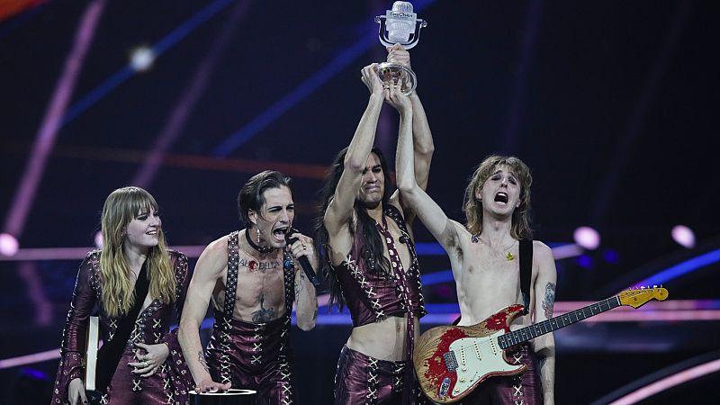 Eurovisin 2021 | Repasamos la noche con Julia Varela - La hora de La 1 | Ver