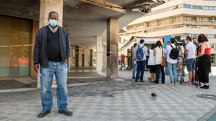 Noticias Andalucía - Recaudan 10.000 euros para un vendedor ambulante al que quemaron su quiosco