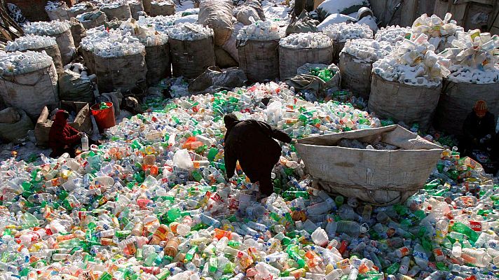 Telediario 1 - China reconoce su efecto en el cambio climático y se compromete a reducir las emisiones de C02