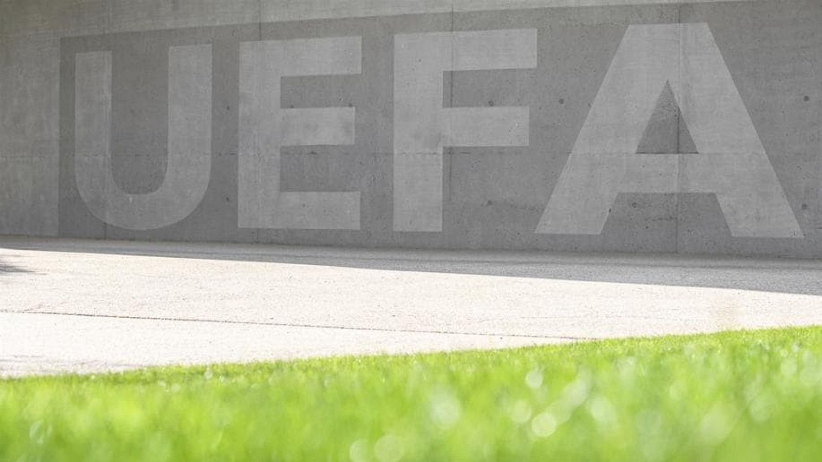 La UEFA abre procedimientos disciplinarios a Real Madrid, Barcelona y Juventus