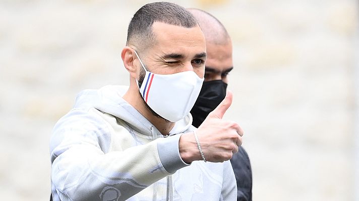 Telediario 1 - Así ha sido el reencuentro entre Benzema y Deschamps