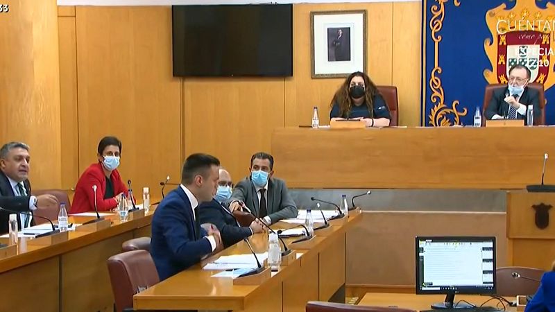 Suspendido el Pleno de Ceuta tras un tenso enfrentamiento entre Vox y el resto de grupos: "Es usted un racista"